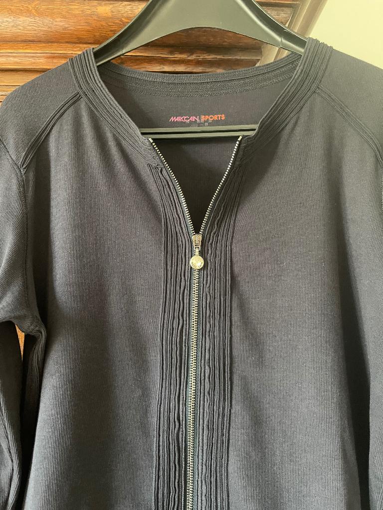 Nieuw vestje van Marccain blauw, Maat 38/40 (M), Blauw, Nieuw, Ophalen of Verzenden