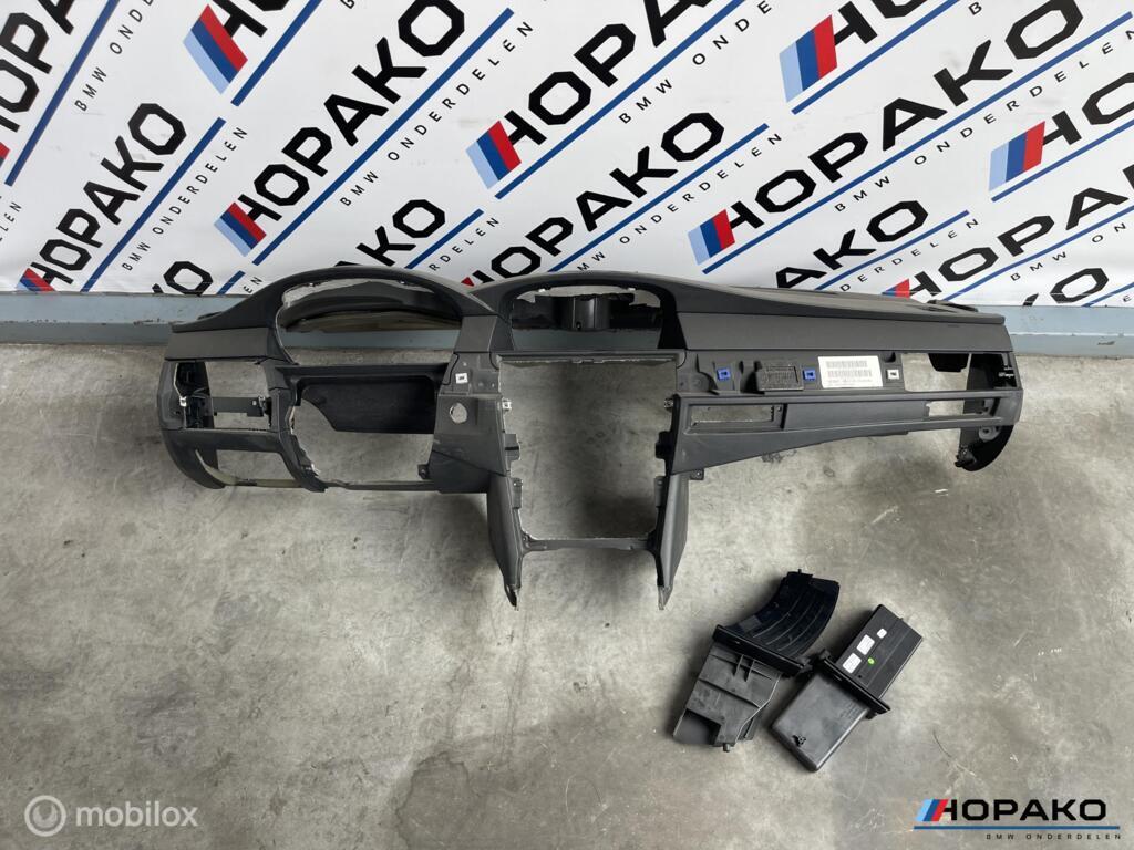 Dashboard met bekerhouders BMW 5 serie E60 E61 - start stop, Auto-onderdelen, Gebruikt, Einsteinlaan 5 rijswijk, Bmw, Ophalen of Verzenden