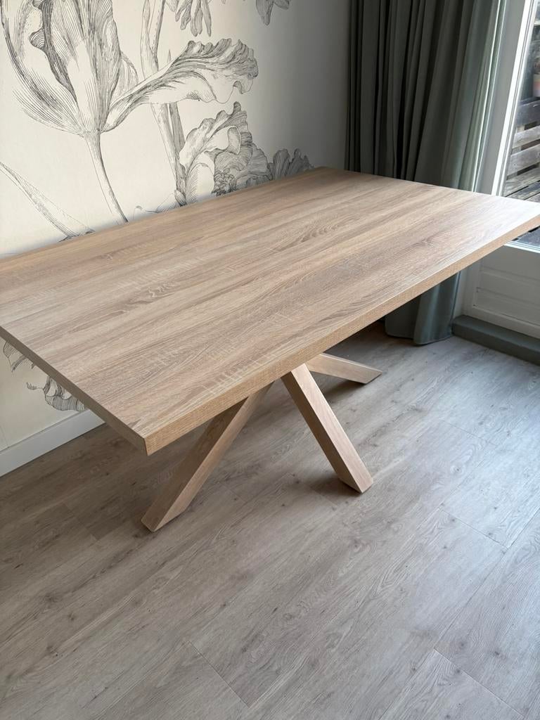 Mooie eettafel Argo van Kave Home, gekocht bij Goossens, Ophalen, 50 tot 100 cm, Zo goed als nieuw, 150 tot 200 cm