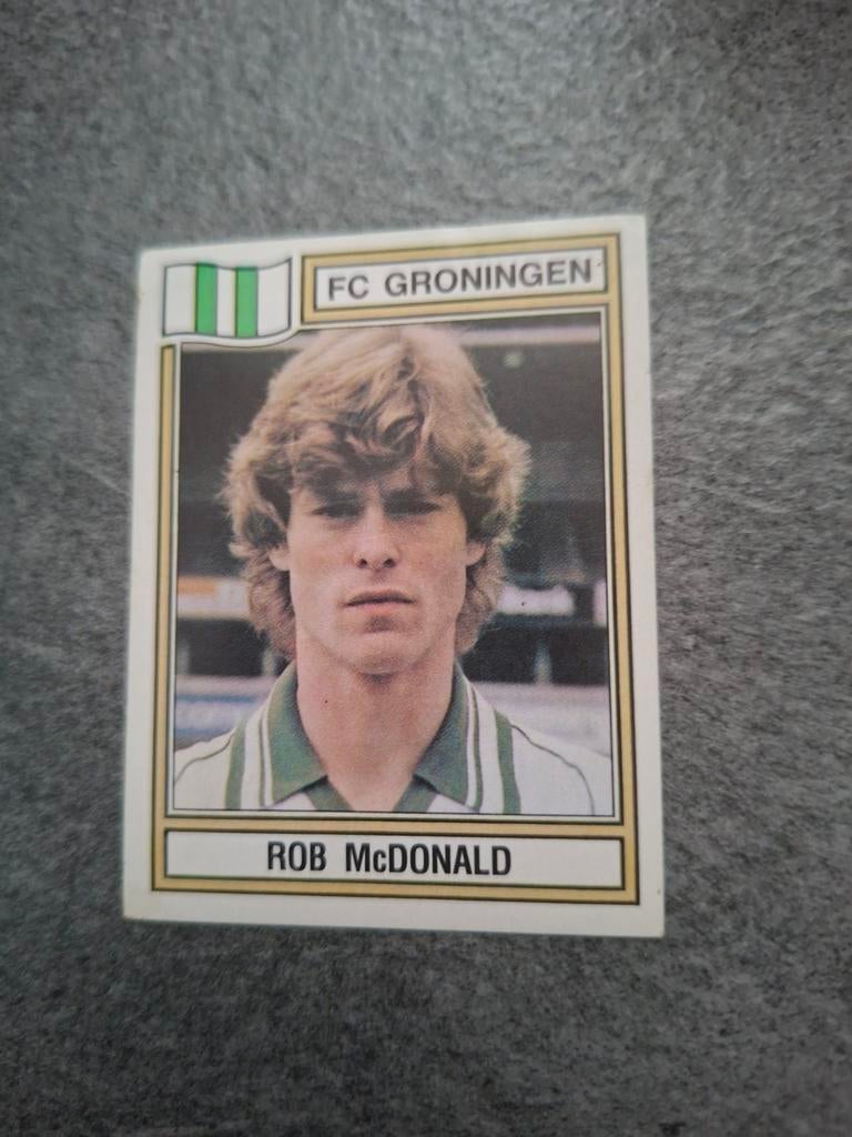 Panini sticker Voetbal 83. Rob McDonald FC Groningen., Verzenden, Zo goed als nieuw, Sticker