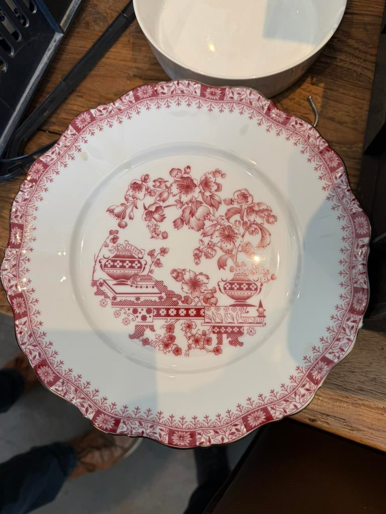 Bord Theresia Rood van Seltmann Weiden Bavaria, Antiek en Kunst, Ophalen of Verzenden