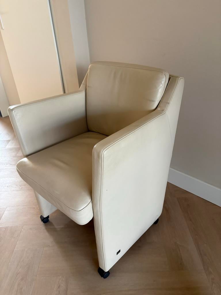 4x Leren Rolf Benz eetkamerstoel op wieltjes, Huis en Inrichting, Stoelen, Gebruikt, Vier, Leer, Overige kleuren, Ophalen of Verzenden