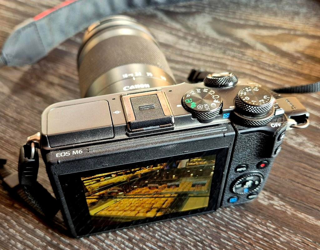 Canon M6 camera met 18-150mm IS lens, Ophalen of Verzenden, Zo goed als nieuw, Canon, 8 keer of meer