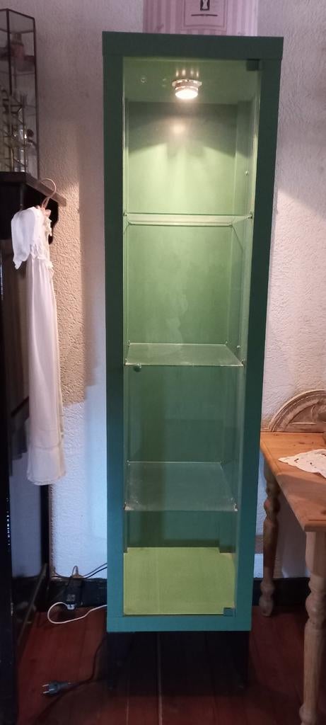 Groene vitrinekast met verlichting, Huis en Inrichting, Kasten | Vitrinekasten, Ophalen, 25 tot 50 cm, 50 tot 100 cm, 150 tot 200 cm