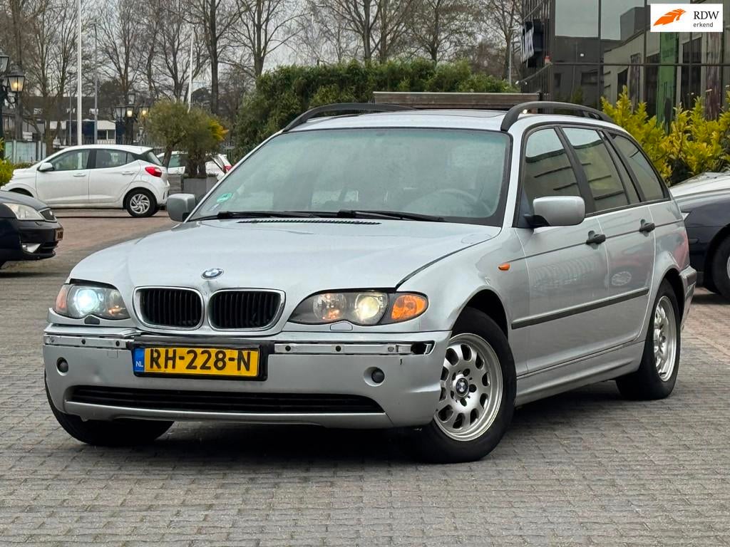 BMW 3-serie Touring 316i Black&Silver II | Parkeersensoren |, Zwart, 4 cilinders, Handgeschakeld, Parkeersensor