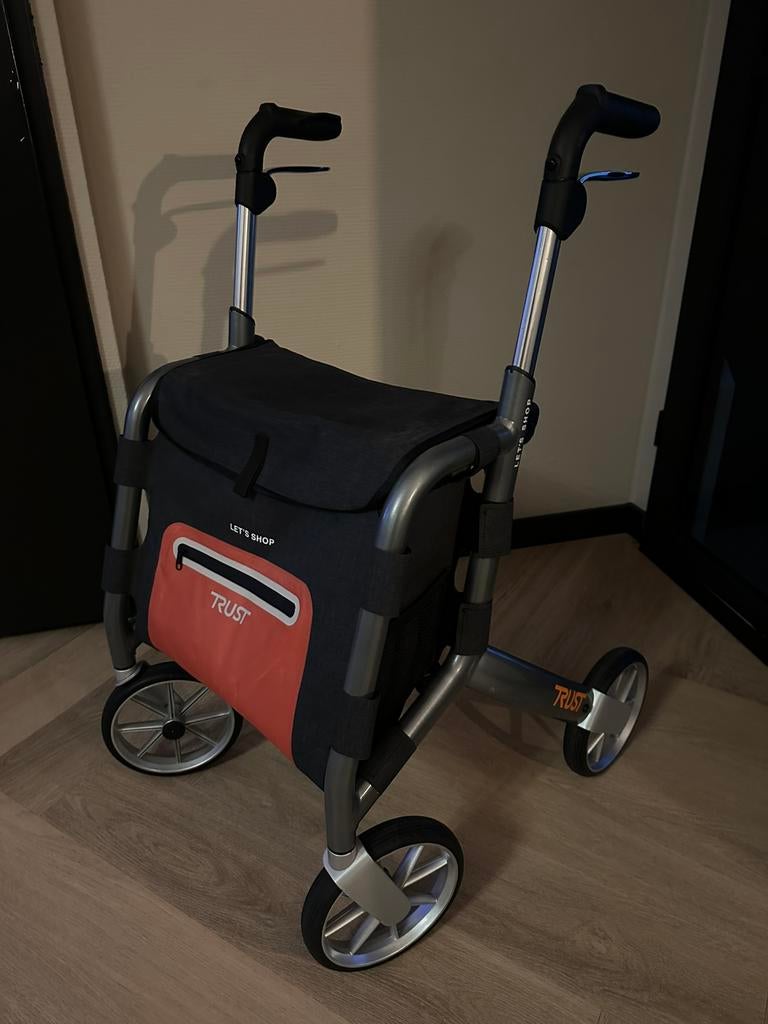 Trust care let’s shop rollator zo goed als nieuw, Ophalen of Verzenden, Opvouwbaar, Zo goed als nieuw