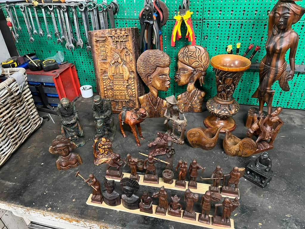 Te koop houten beeldjes houtsnijwerk houten beeldjes, Ophalen of Verzenden