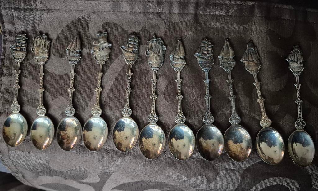 Verzilverde lepeltjes met historische schepen, Ophalen of Verzenden