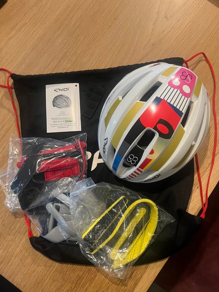 Ekoï Gara fietshelm, Ophalen of Verzenden, Zo goed als nieuw