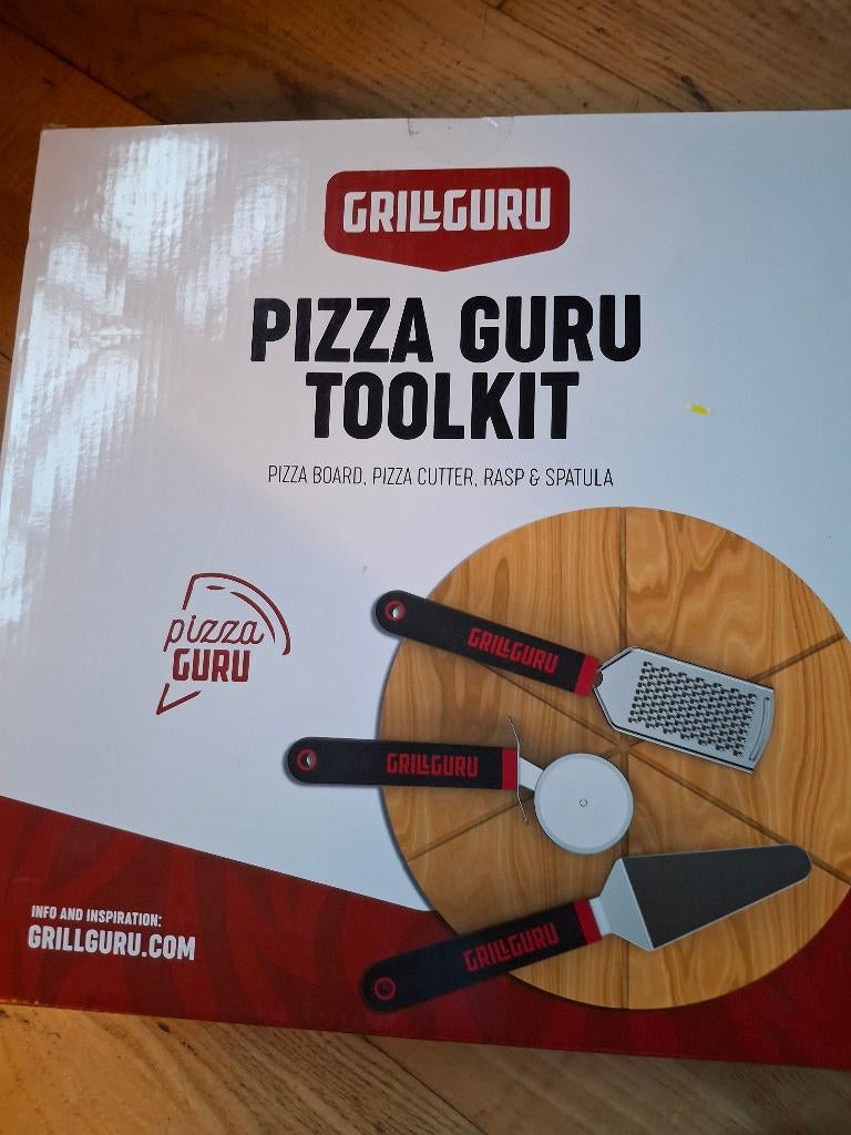 Pizza guru toolkit snijplank, snijder, mes, rasp, nieuw, Ophalen of Verzenden, Nieuw