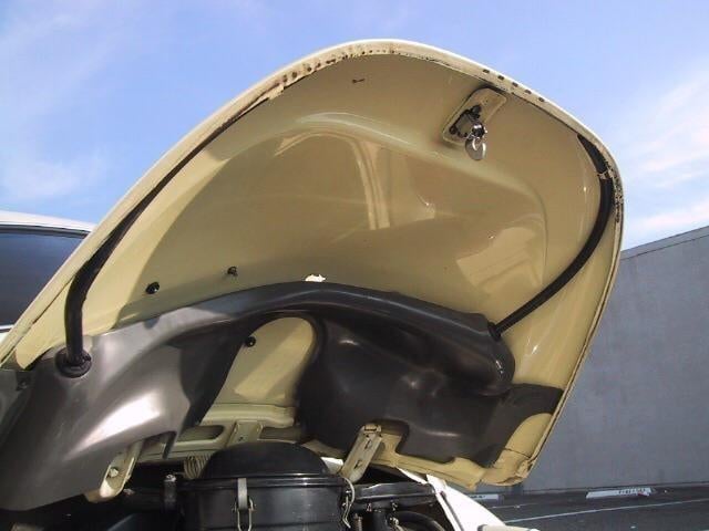 Volkswagen Kever regen afvoerbak voor onder motorklep, Ophalen, Achterklep, Volkswagen, Achter