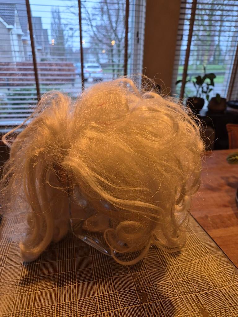 Blonde Jonkvrouw Pruik - Historisch Kostuum, Maat 38/40 (M), Ophalen of Verzenden, Zo goed als nieuw, Accessoires