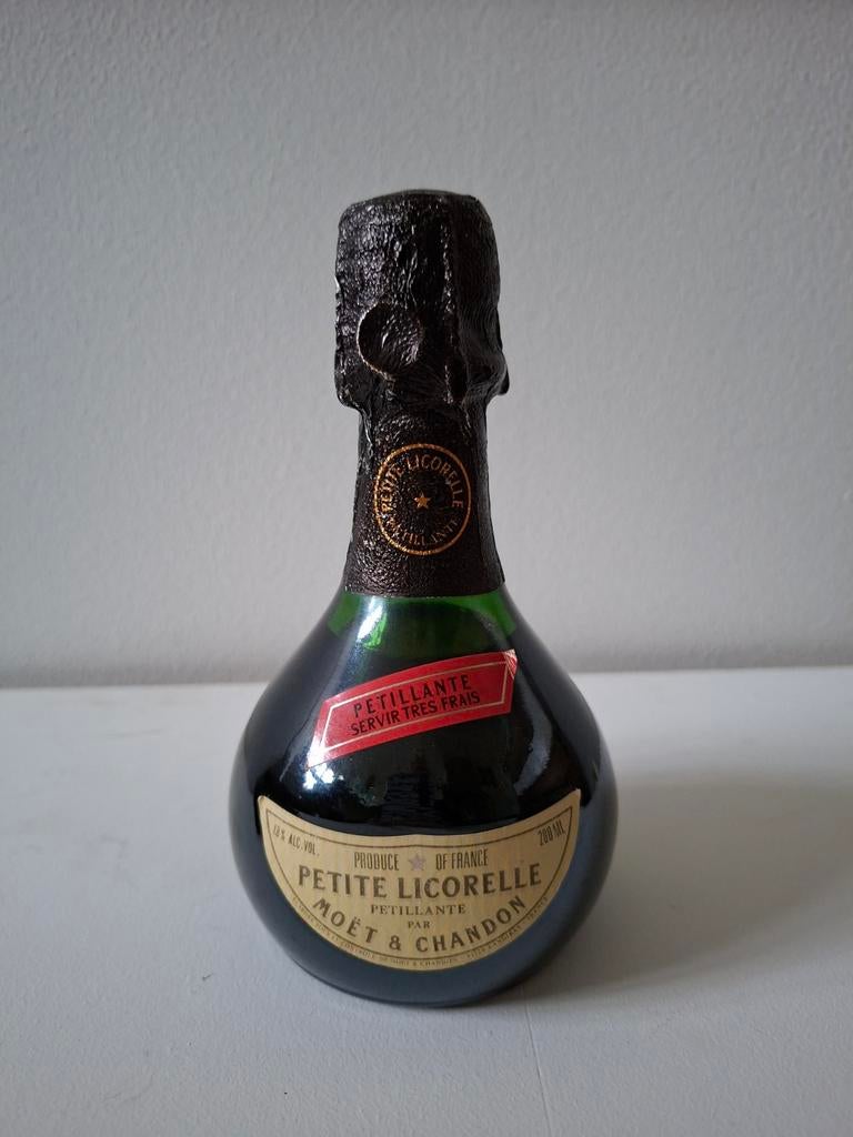 Moët et Chandon Petite Licorelle, Ophalen of Verzenden, Zo goed als nieuw, Frankrijk, Champagne