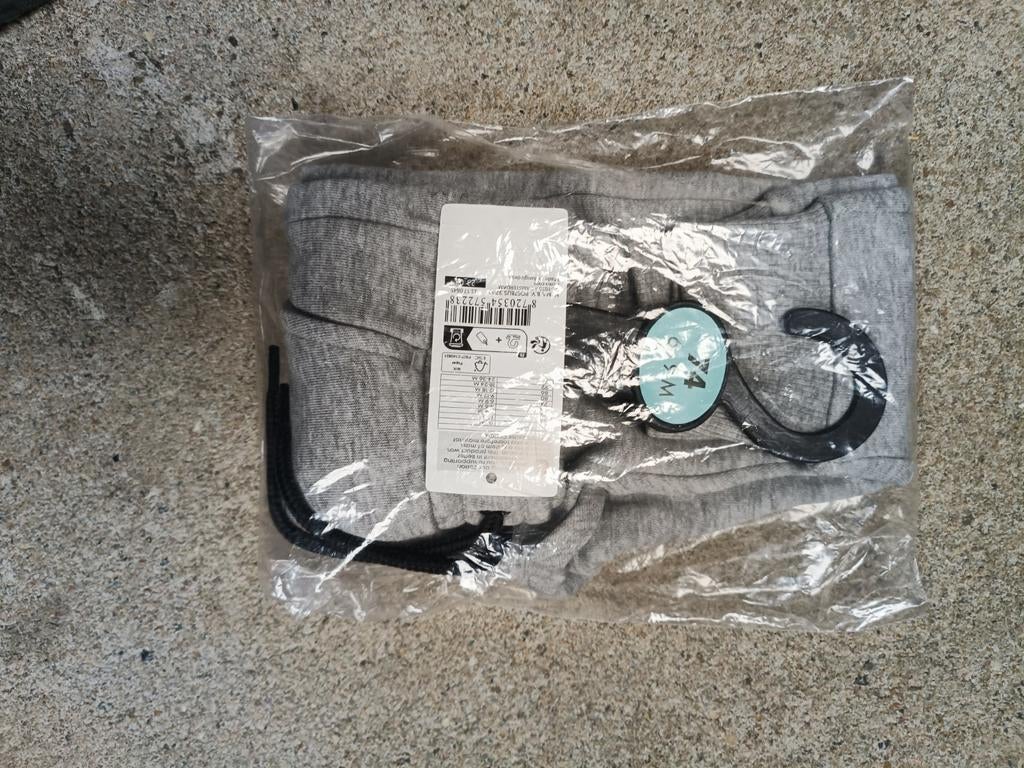 Grijze joggingbroek - 74, Broekje, Jongetje of Meisje, Nieuw, Ophalen of Verzenden