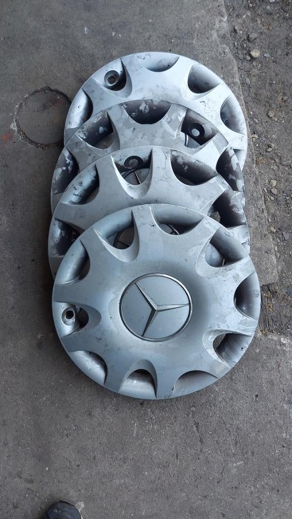 Set wieldoppen A Klasse W169, Ophalen of Verzenden