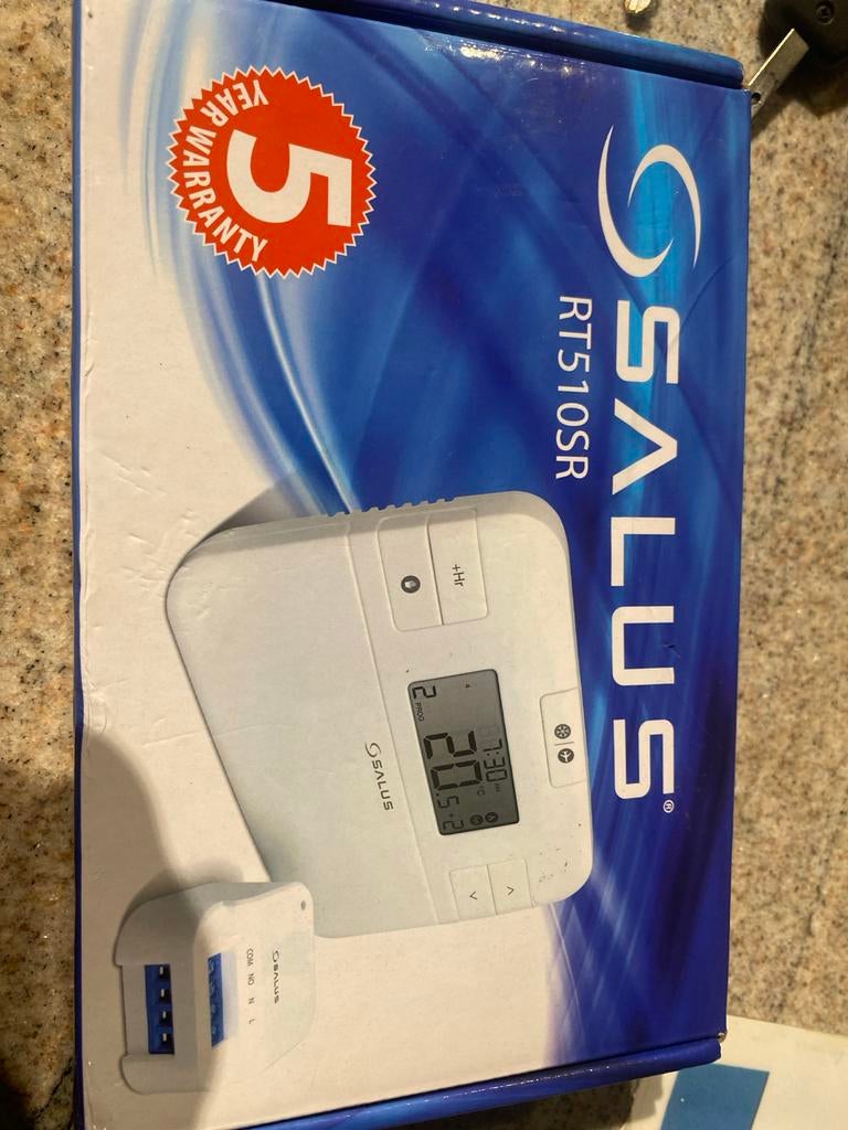 Salus RT510SR Programmeerbare Thermostaat - Nieuw in doos, Doe-het-zelf en Verbouw, Thermostaten, Ophalen of Verzenden, Slimme thermostaat