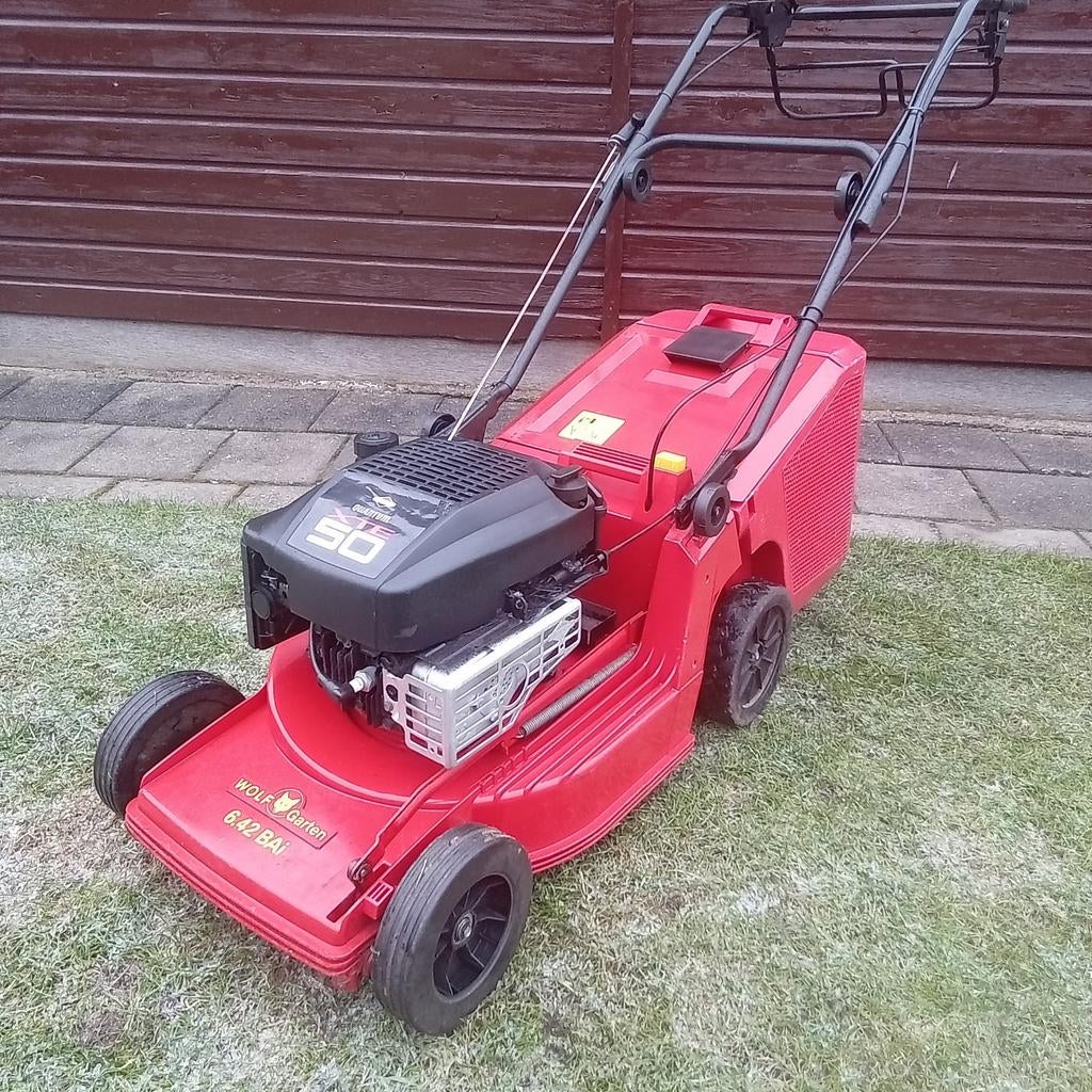 WOLF GRASMAAIER ZELFRIJDEND BENZINE MAAIER, Ophalen, Cirkelmaaier, Gebruikt, 40 t/m 49 cm