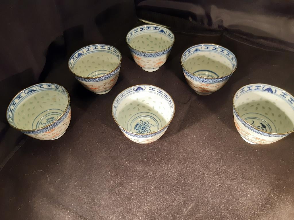 Chinese rijstkorrel porseleinen kopjes, Huis en Inrichting, Keuken | Servies, Ophalen of Verzenden, Zo goed als nieuw, Overige stijlen