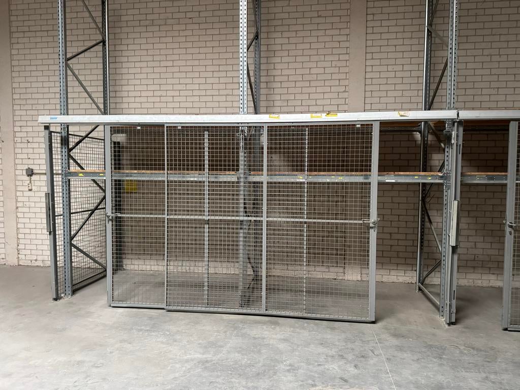 Metalen magazijnkast met gaasdeuren, Ophalen of Verzenden