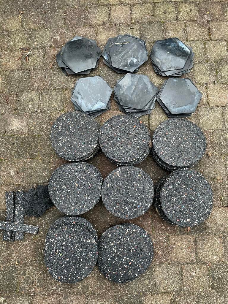 Gebruikte rubberen vlondertegels, Ophalen, Overige materialen, Gebruikt, Zwart