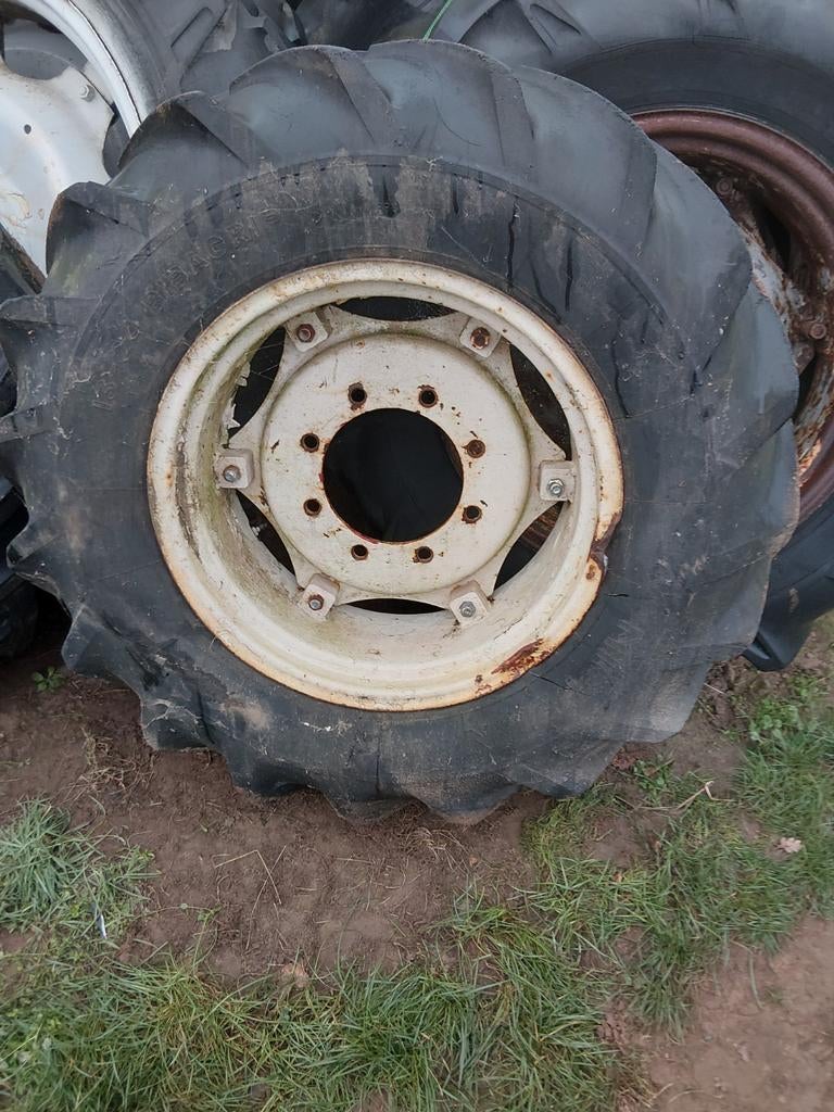 Michelin 13-24 internatonal velg, Zakelijke goederen, Agrarisch | Onderdelen | Banden, Velgen en Assen, Ophalen