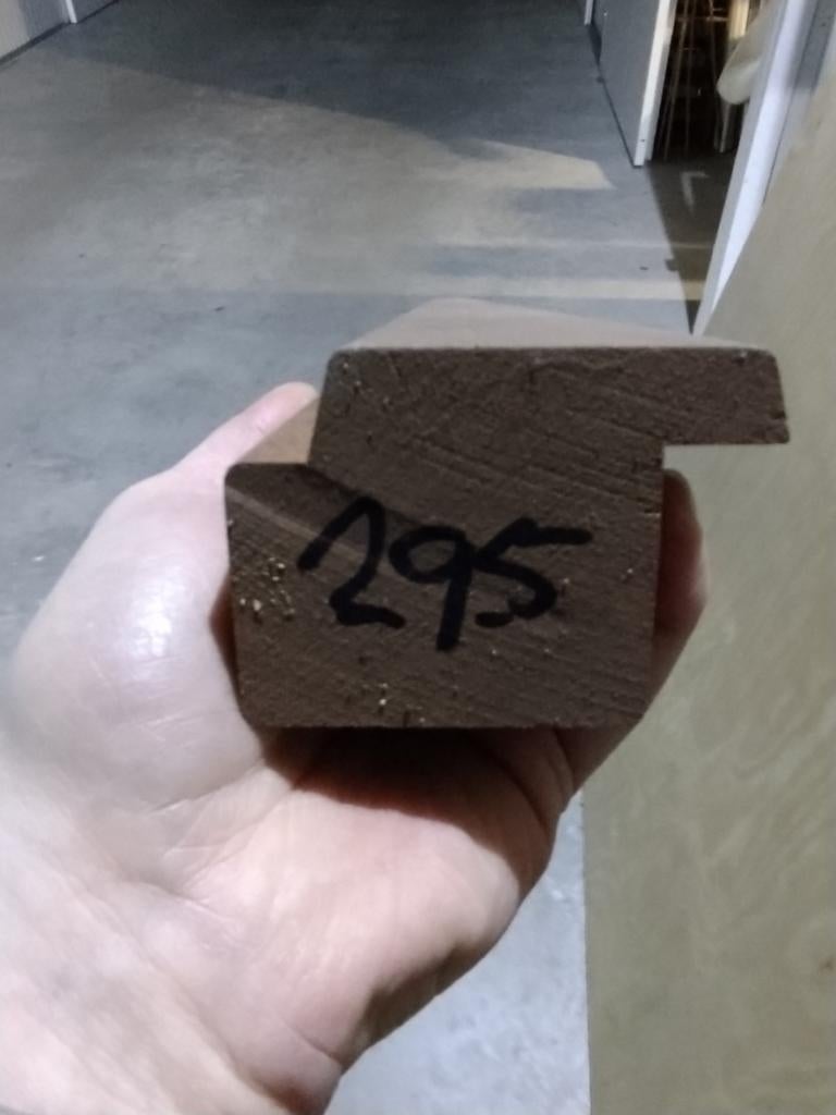 Kozijnhout /raamkozijn meranti, Doe-het-zelf en Verbouw, Hout en Planken, Ophalen, Overige typen, Nieuw, 250 tot 300 cm