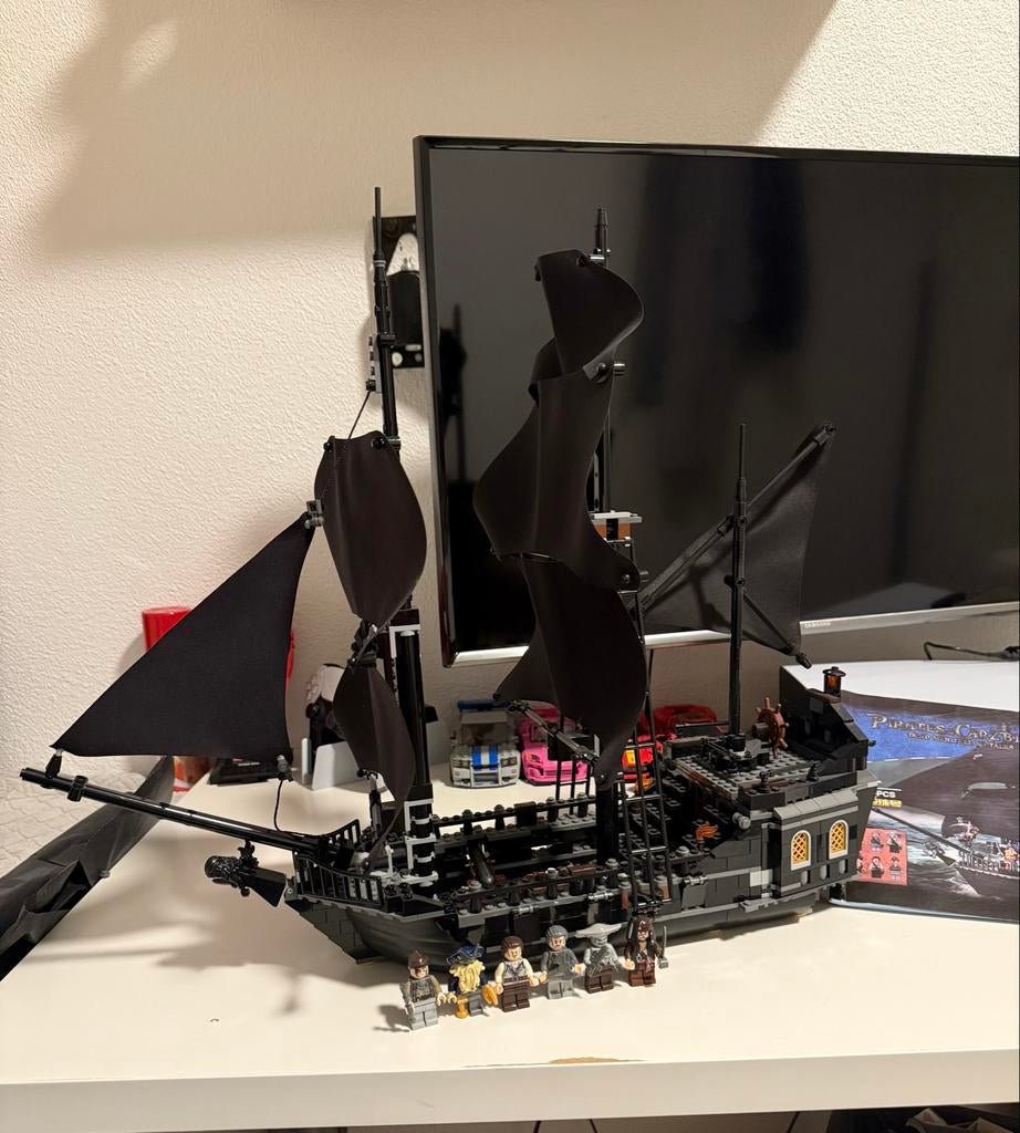 Mould King Black Pearl Piratenschip, HDMI, Full HD, Zo goed als nieuw, Ingebouwde speakers