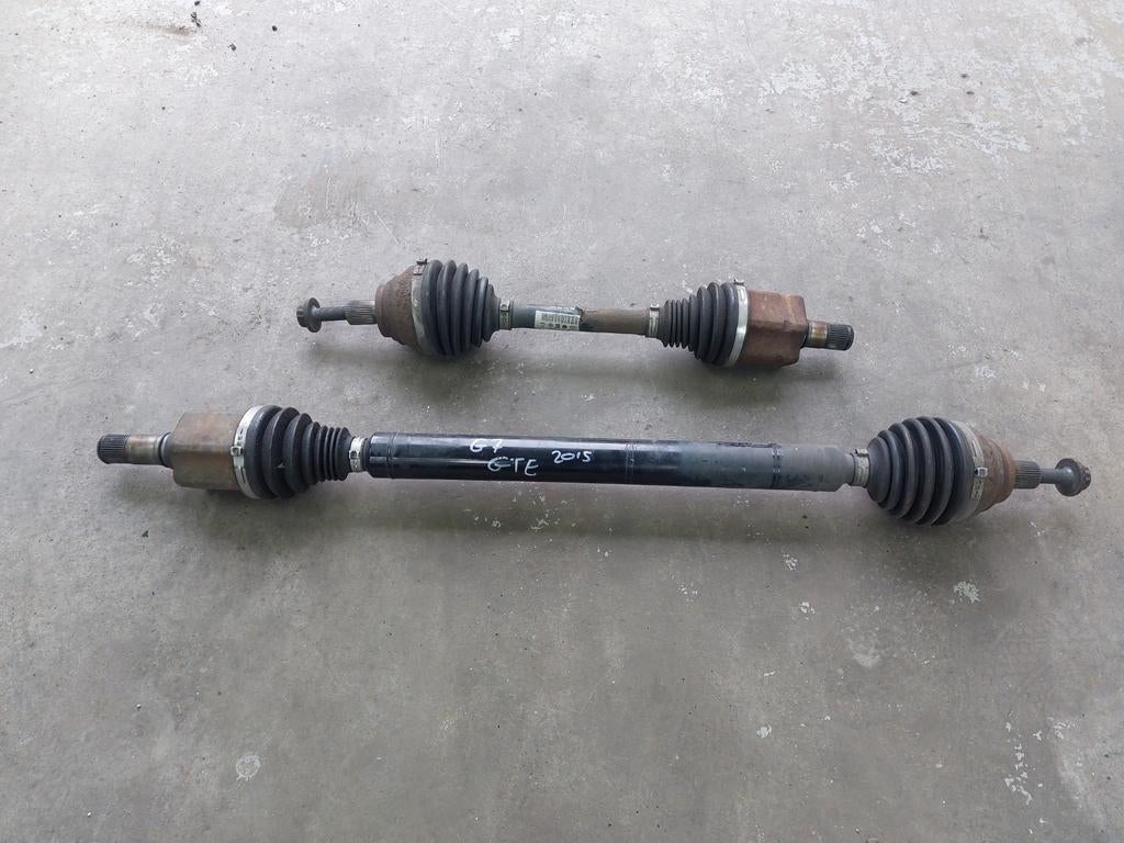 Golf 7 GTE aandrijfas elektrische remklauw bj 2015, Ophalen