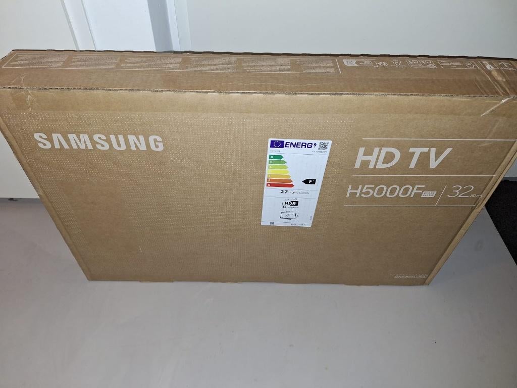 TV, Samsung H5000F, 32inch, nieuw in doos, televisie, Ophalen, 50 Hz, Nieuw, Samsung