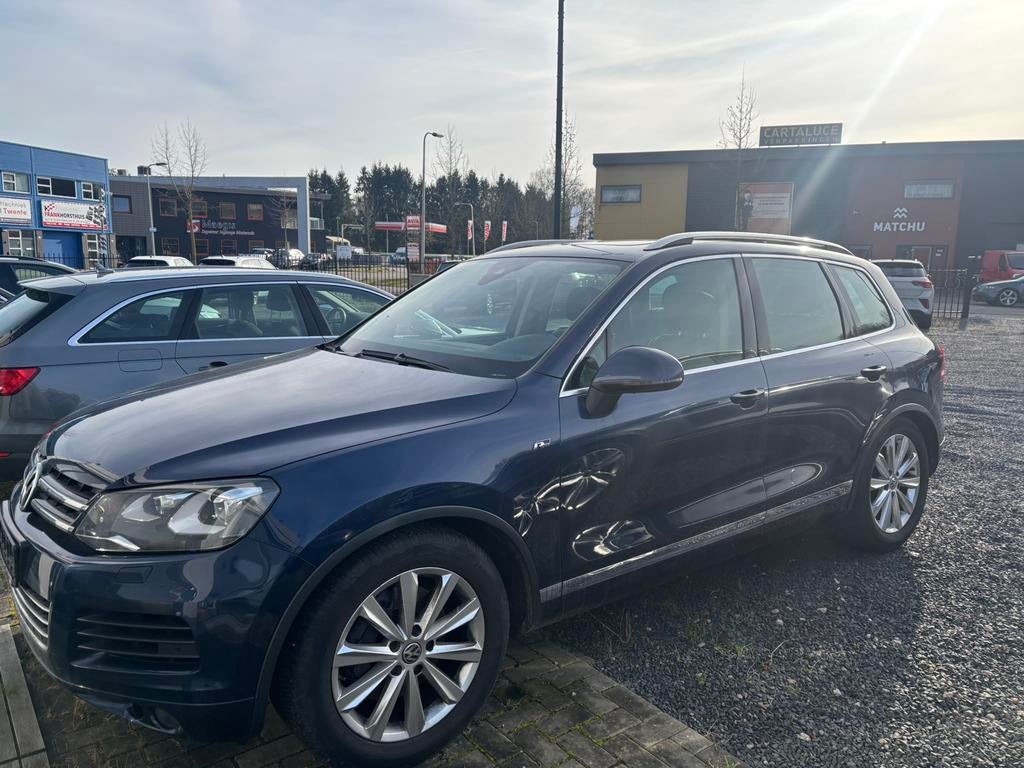 Volkswagen touareg v8, Auto's, Automaat, Blauw, Leder, Diesel