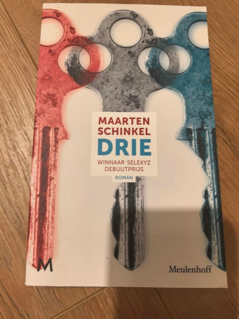 Drie - Maarten Schinkel - Debuutprijs Roman, Ophalen of Verzenden, Zo goed als nieuw, Maarten Schinkel, Nederland