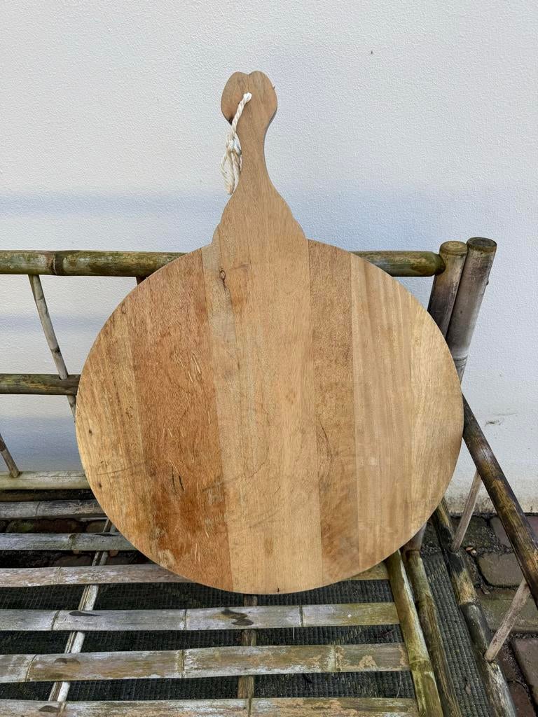 Ronde houten snijplank met handvat, Ophalen, Hout, Snij-/serveerplank, Zo goed als nieuw