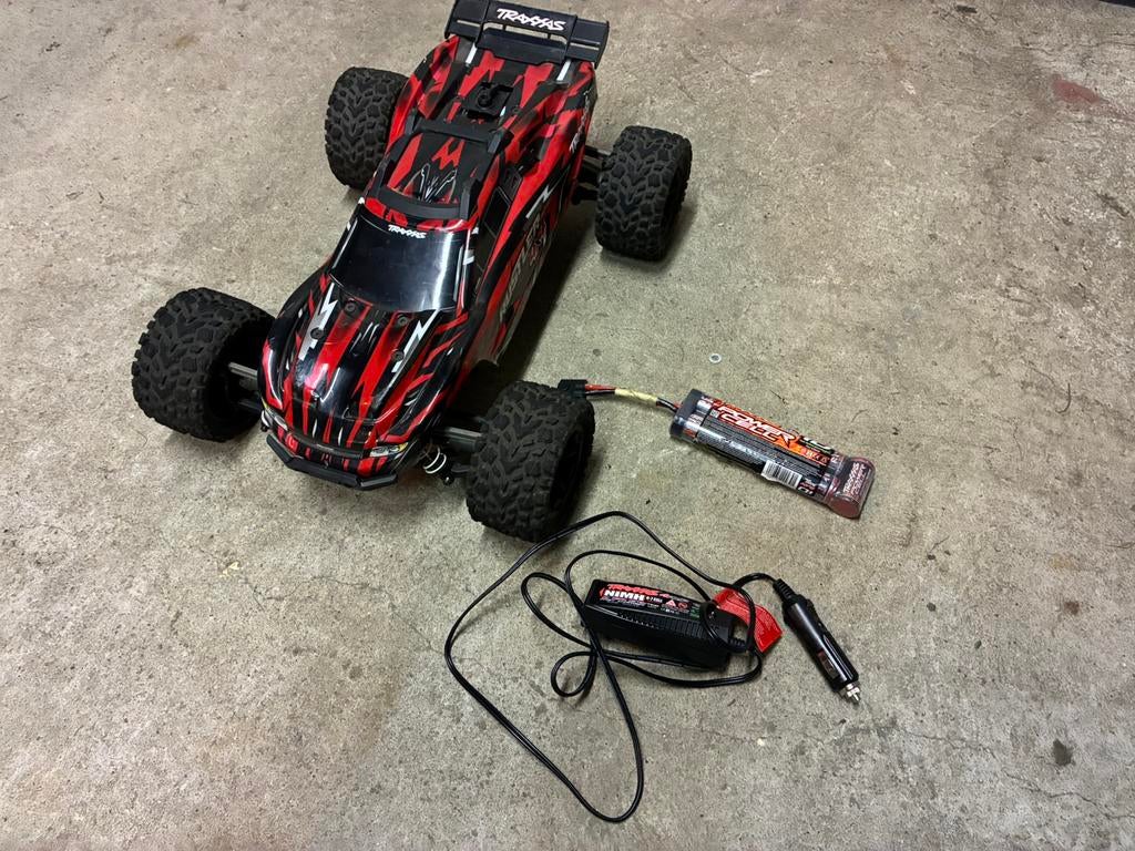 Traxxas rustler 4x4, Ophalen of Verzenden, Zo goed als nieuw, Auto offroad