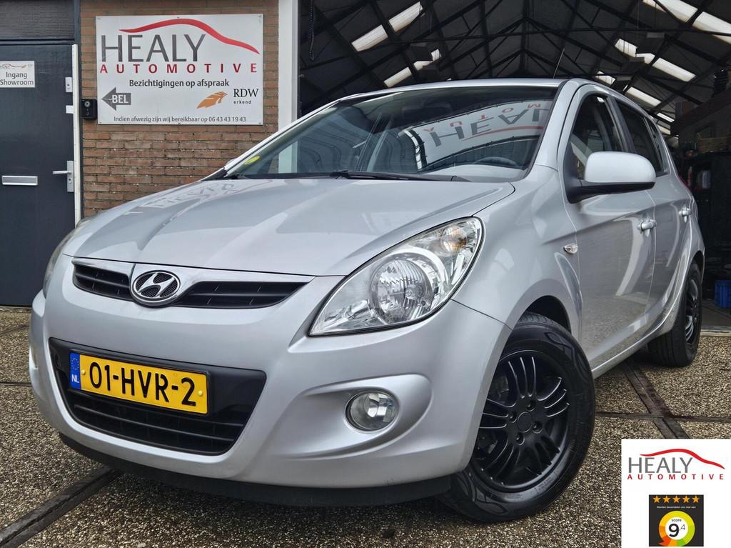 Hyundai i20 1.4i DynamicVersion|2009|224.903 km|Leer|Cruise|, Voorwielaandrijving, 4 cilinders, 1396 cc, Bedrijf