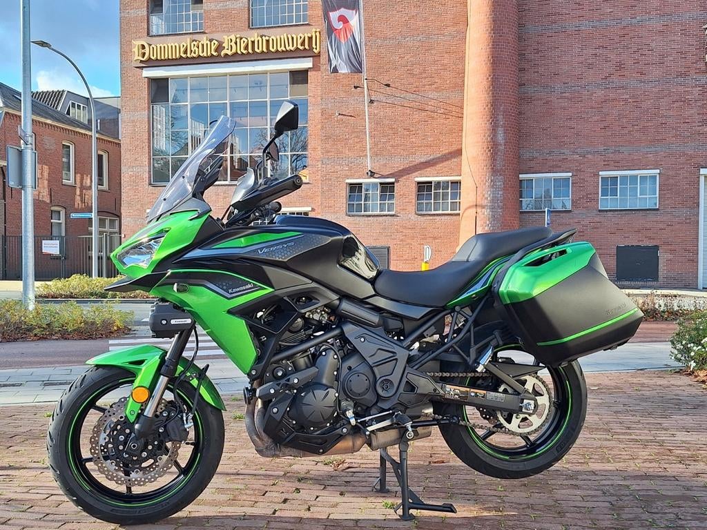 Kawasaki versus 650 tourer  slechts  4700km   1e eigenaar, Motoren, 2 cilinders, Particulier, Meer dan 35 kW, Toermotor