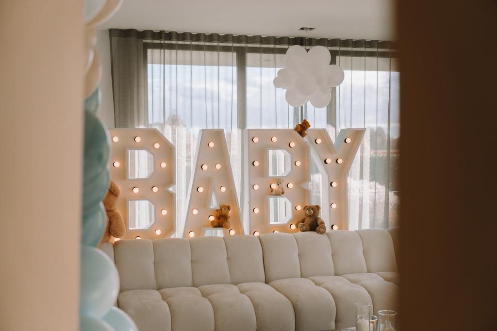 Baby lichtletters, Ophalen, Zo goed als nieuw, Geboorte of Huwelijk