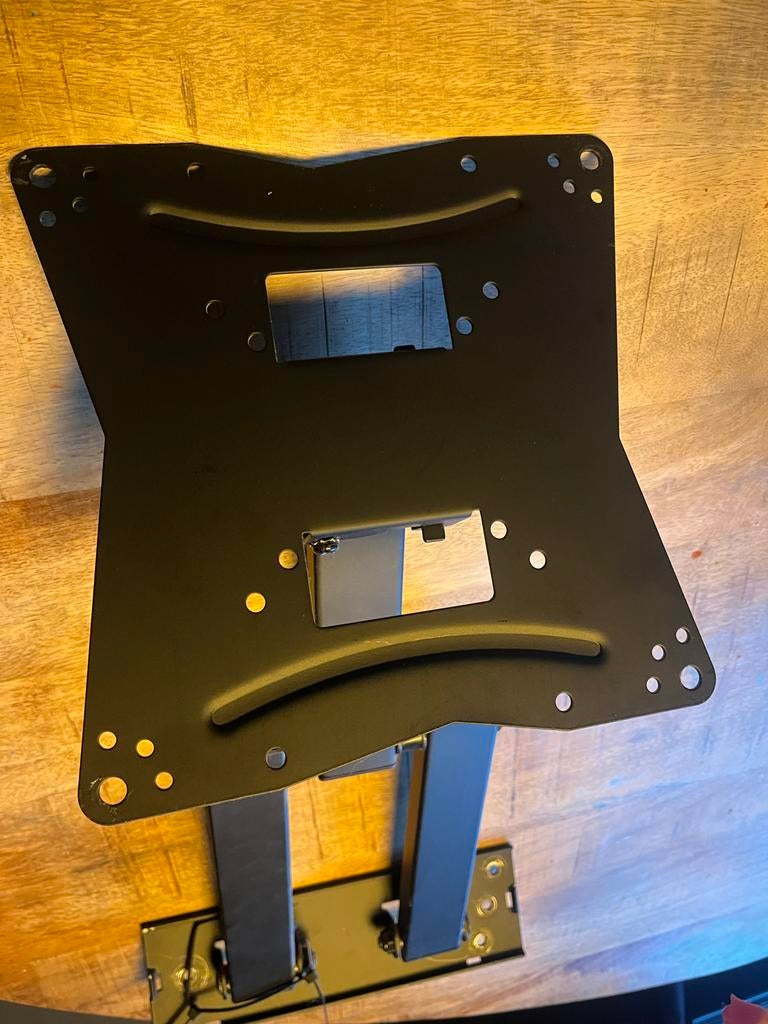 Zwarte tv steun, Ophalen, Gebruikt