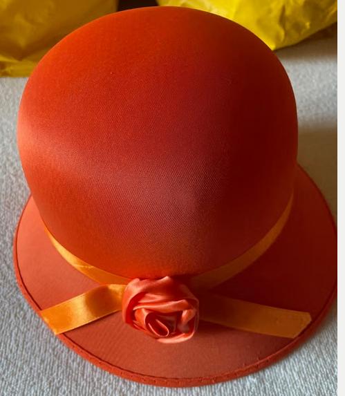 Oranje Dameshoed - Nieuw!, Ophalen of Verzenden, Nieuw, One size fits all