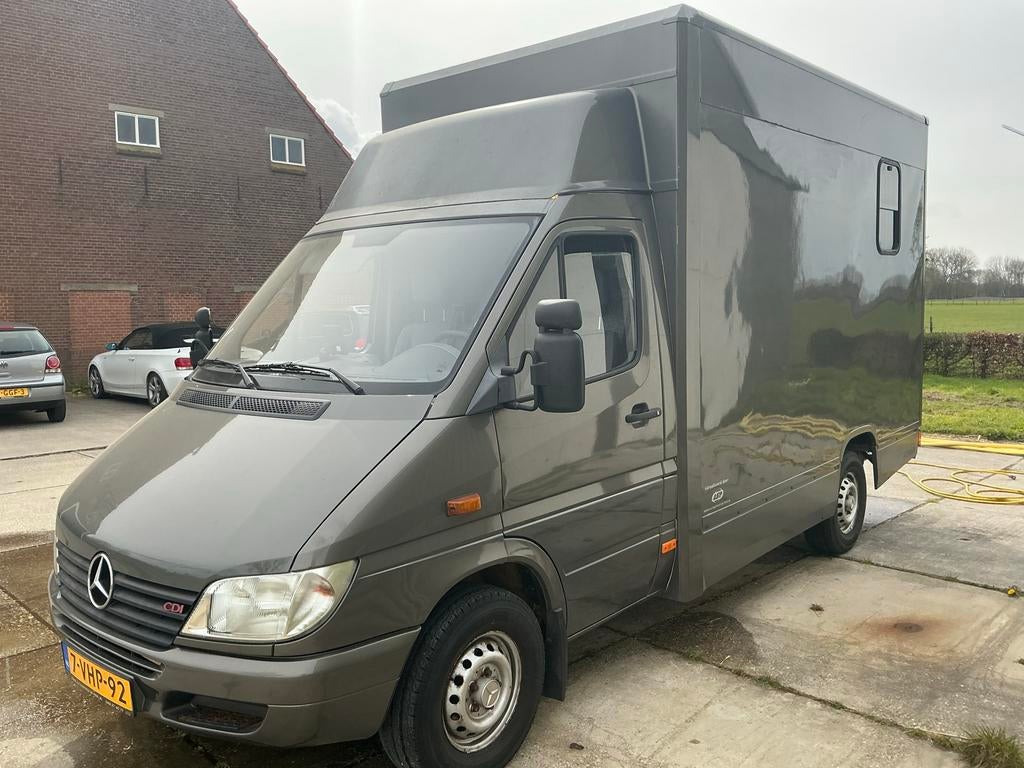 2-paards paardenwagen - Mercedes Sprinter 308Cdi, Ophalen, Gebruikt, Polyester, 2-paards trailer