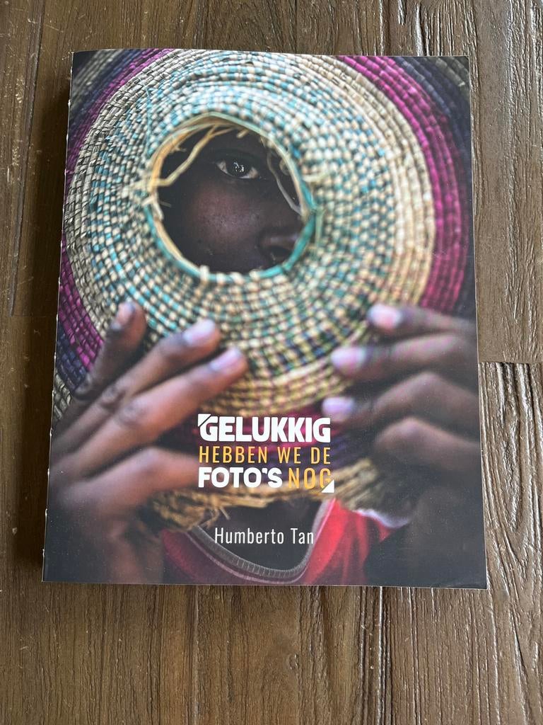 Gelukkig hebben we de foto’s nog Humberto Tan boek, Ophalen of Verzenden, Zo goed als nieuw, Overige onderwerpen