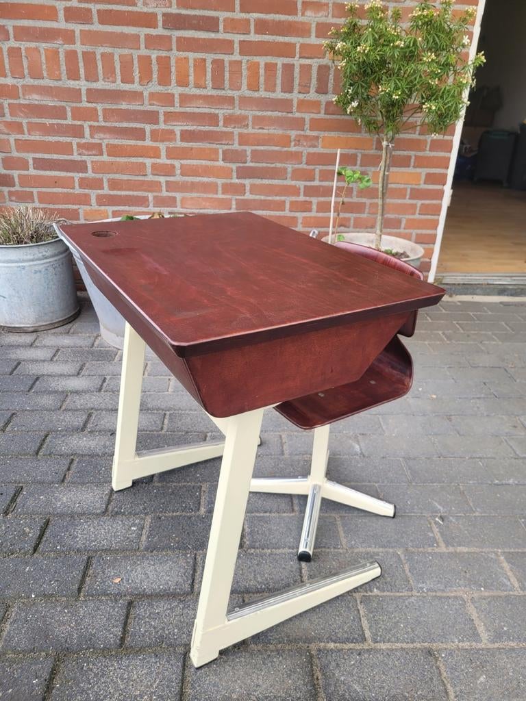 Kinderkamer schoolbankje bureau Vintage Galvanitas NV, Antiek en Kunst, Ophalen