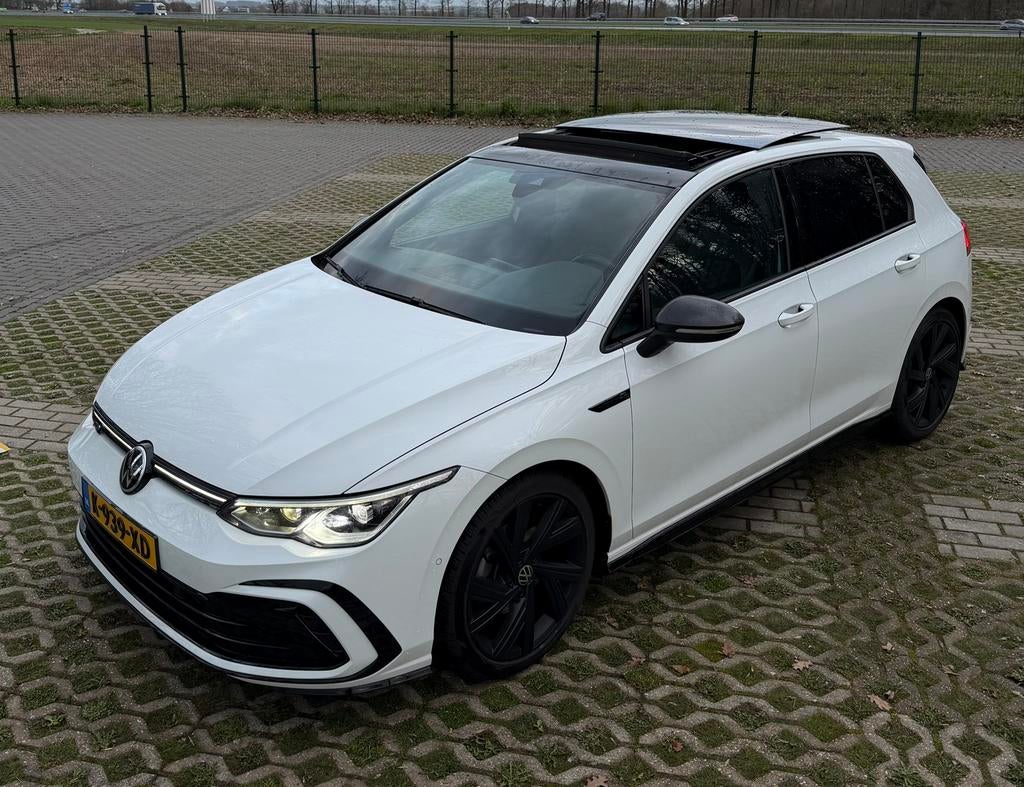 Volkswagen Golf R-Line 1.5 Etsi 150pk 7-DSG 2020 Wit, Auto's, Volkswagen, 1498 cc, 680 kg, 4 cilinders, 150 pk
