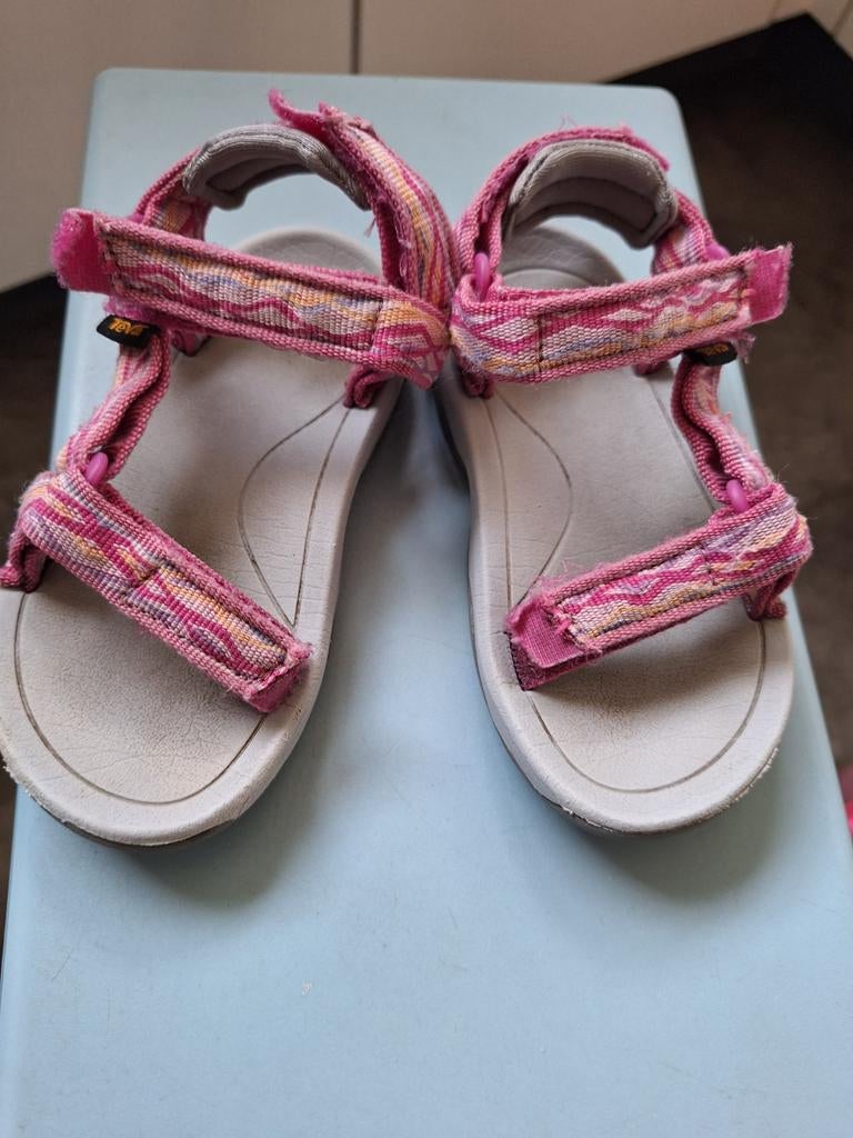 Roze Teva's maat 24!, Gebruikt, Meisje, Schoenen, Teva