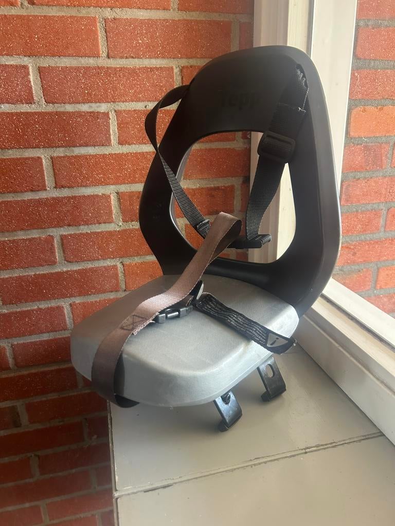 Kinderzitje fietsstoeltje achter op de fiets, Fietsen en Brommers, Fietsaccessoires | Fietsstoeltjes, Ophalen of Verzenden, Zo goed als nieuw