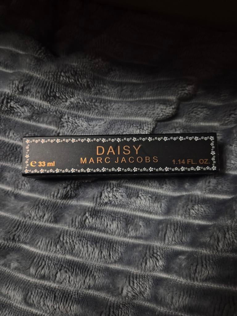 Marc Jacobs Daisy parfum 33ml, Sieraden, Tassen en Uiterlijk, Uiterlijk | Parfum, Ophalen of Verzenden, Nieuw