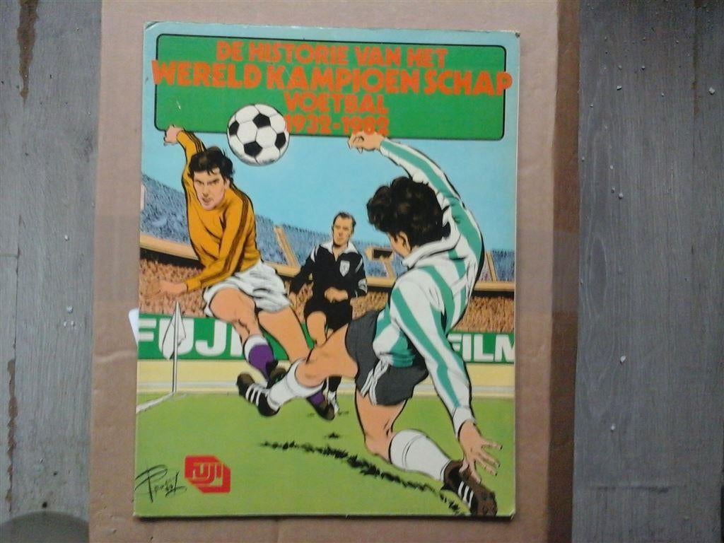 ns4-de historie van het wereldkampioenschap 1932-1982, Eén stripboek, Ophalen of Verzenden, Zo goed als nieuw