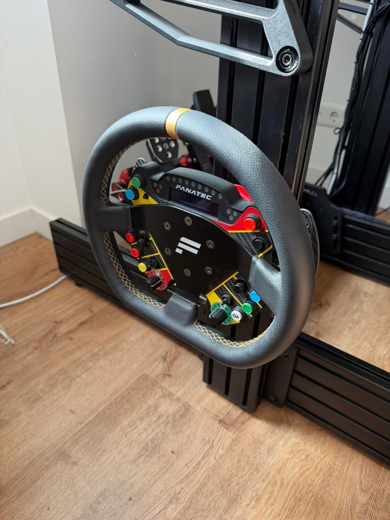 Fanatec Podium wheel / Advanced pedals, Ophalen, Zo goed als nieuw