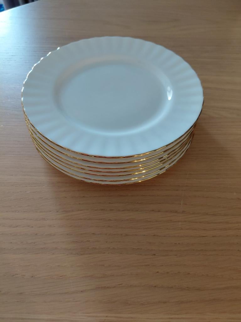 royal albert val d'or gebaksbordjes, Ophalen of Verzenden, Zo goed als nieuw, Porselein, Bord of Schaal