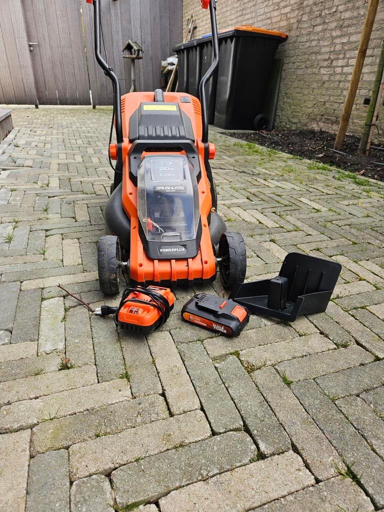Powerplus Accu-grasmaaier 20V, 340mm met accu en lader, Ophalen, Gebruikt, Accu-grasmaaier, Opvangbak