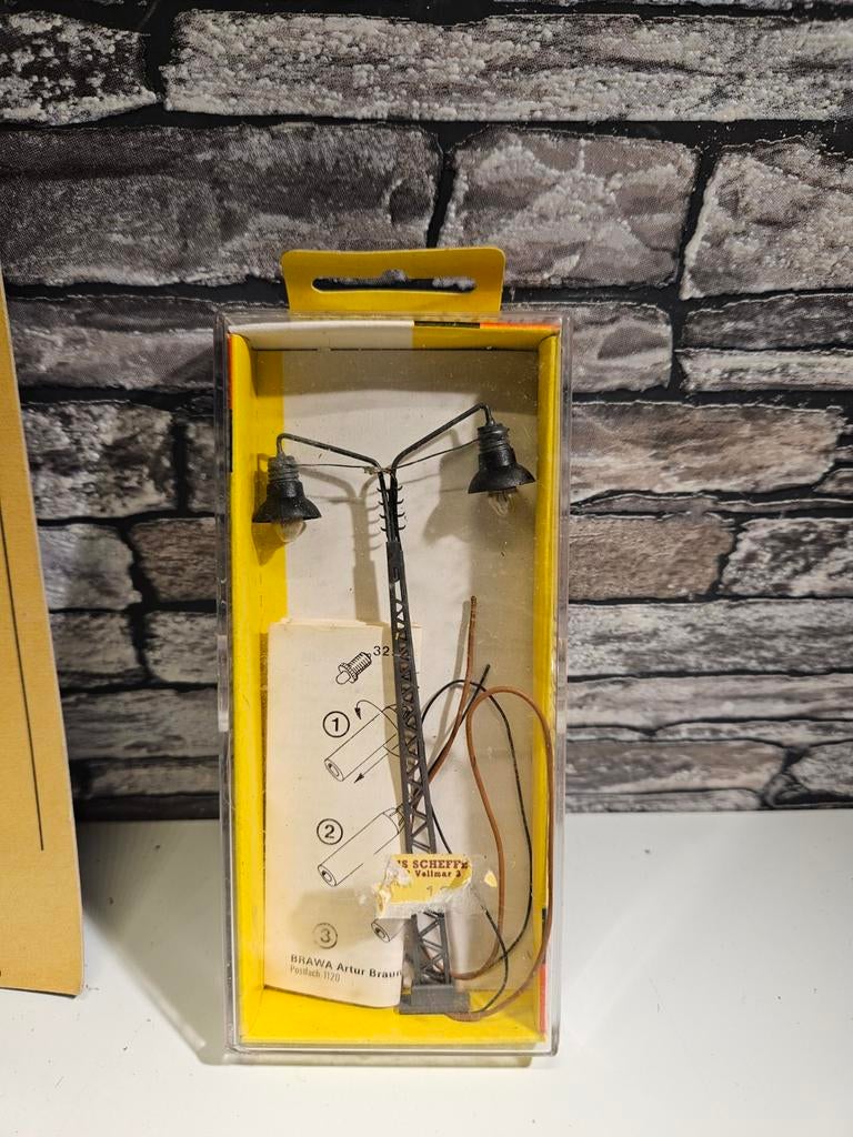 Brawa dubbel lantaarn HO spoor modeltrein 1:87, Ophalen of Verzenden, Nieuw, Gelijkstroom of Wisselstroom, Overige merken